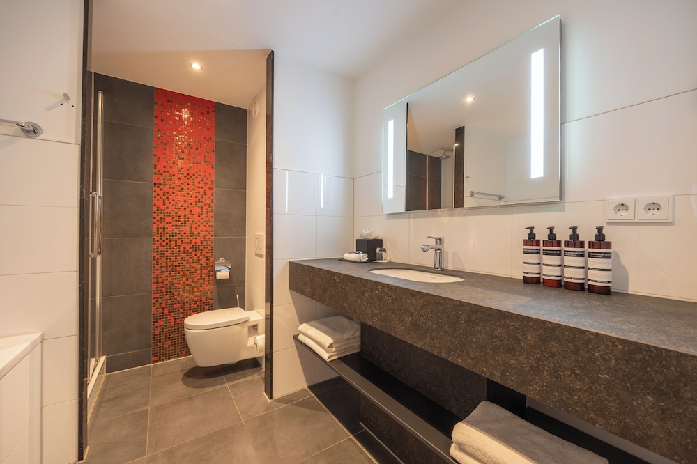 غرفة سوبيريور بسريرين منفصلين، Grand Hotel Amrath Amsterdam 7/8