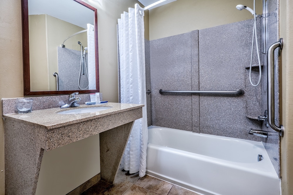 Candlewood Suites Galveston 16/53