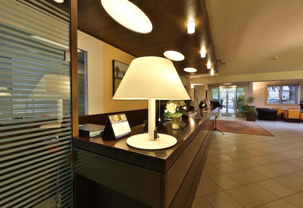 Best Western City Hotel 53/60