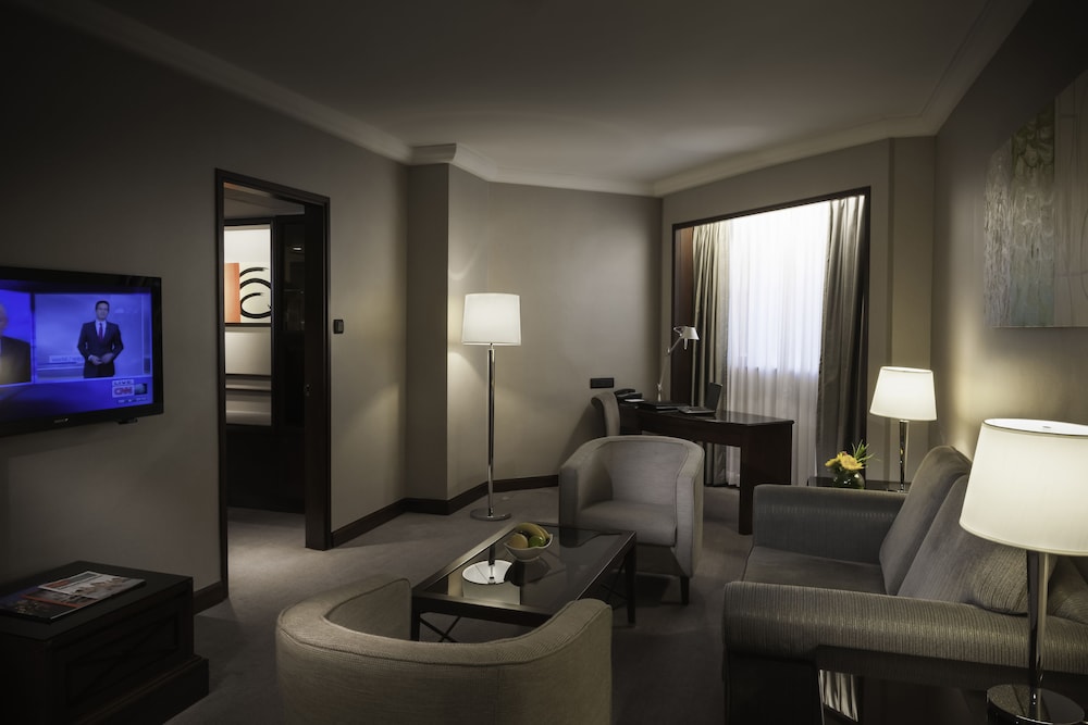 Prince Hotel Hong Kong 24/42