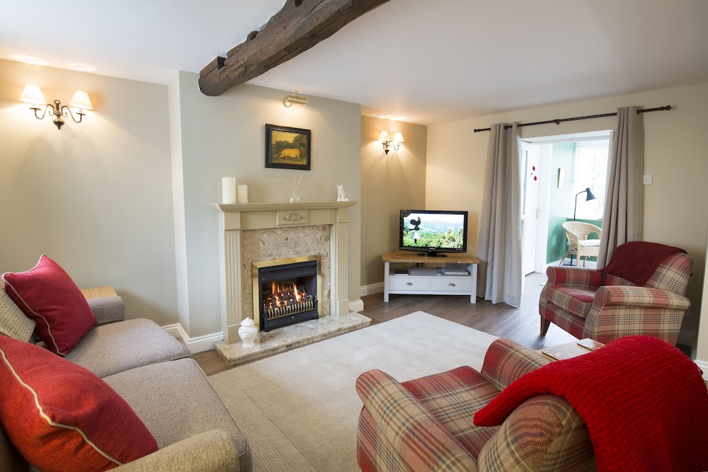 Bramwood Cottages 14/36