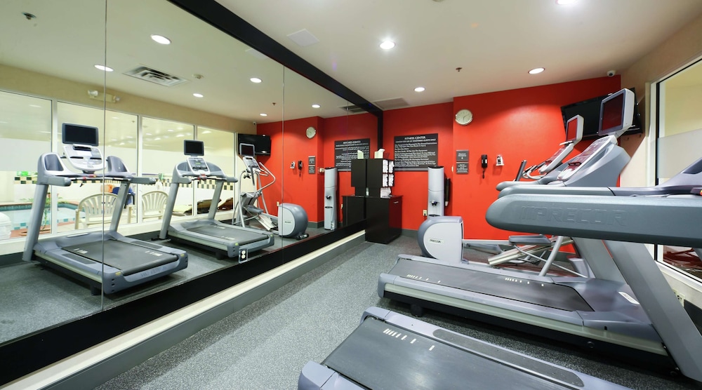 Hilton Garden Inn Secaucus Meadowlands 32/62