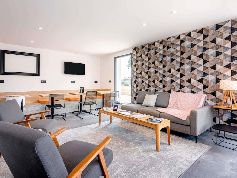 Ibis Dijon Sud 41/63