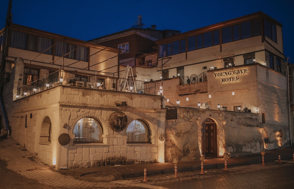 Crazy Horse Pension 1/50