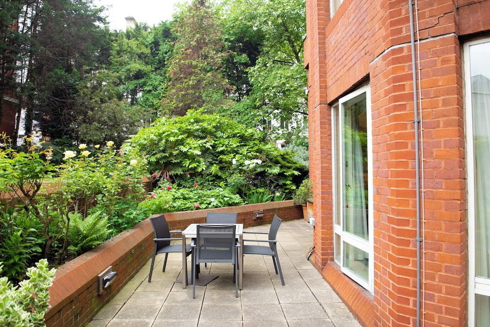 Cheval Thorney Court 53/56