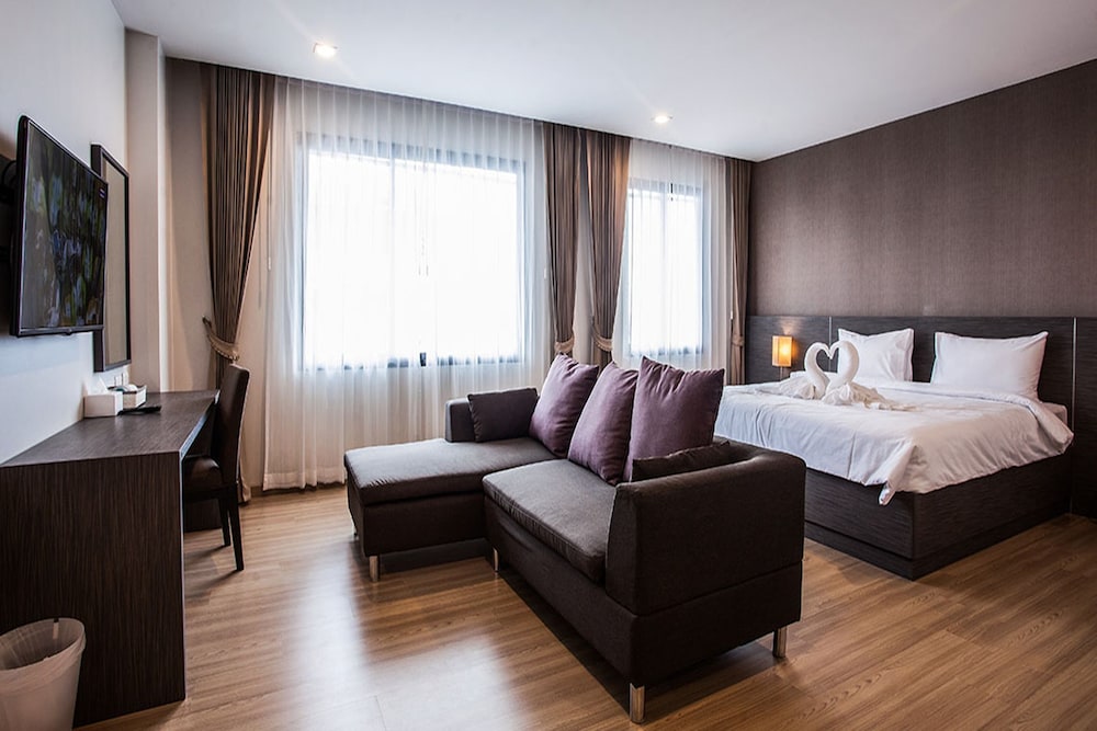 Leosor Hotel 25/58