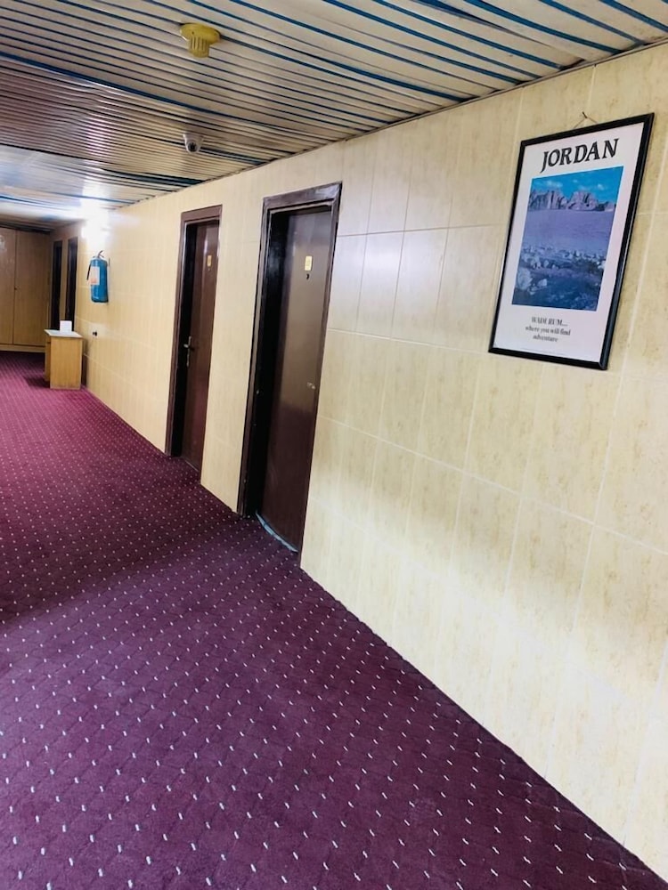 Asia Hotel 37/50