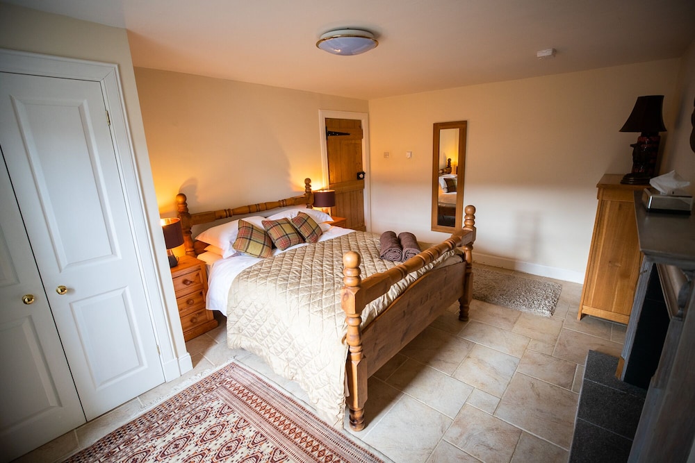 Errichel House and Cottages B&B 11/50