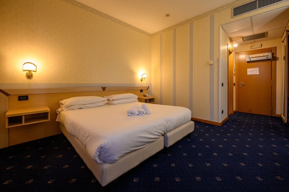 Torre Di Pratolungo Hotel 10/63