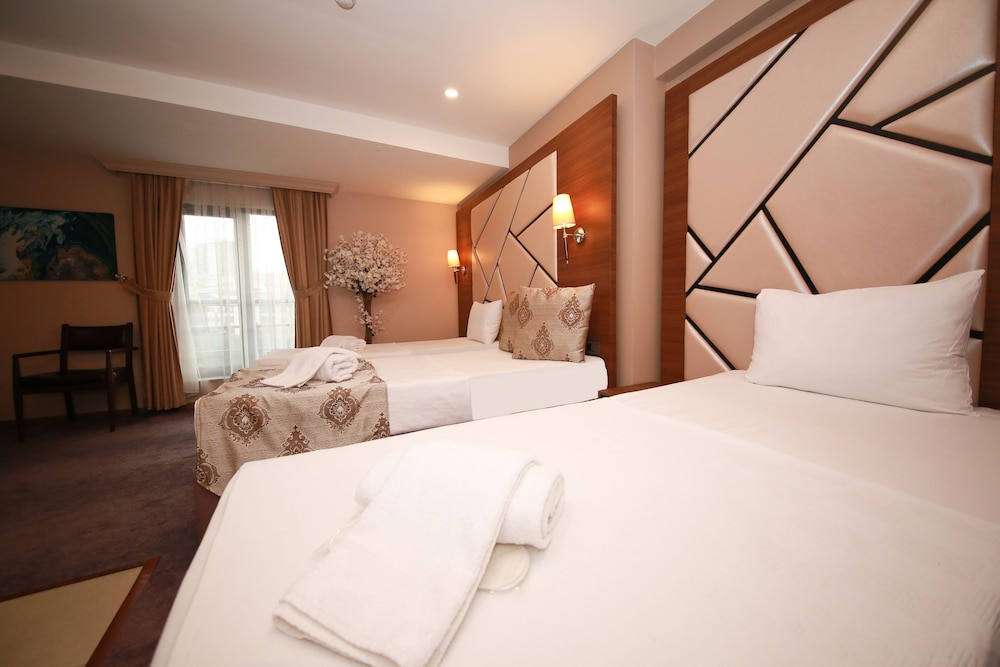 Litros Hotel & Spa 12/50