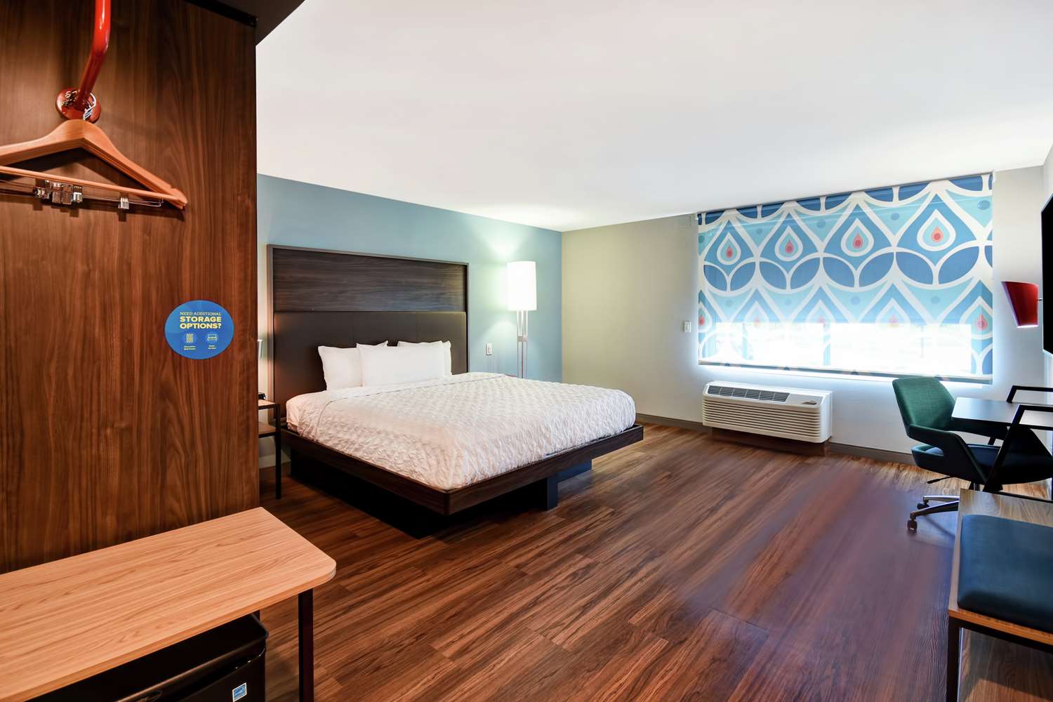 Room, King Bed, Bathtub, Accessible