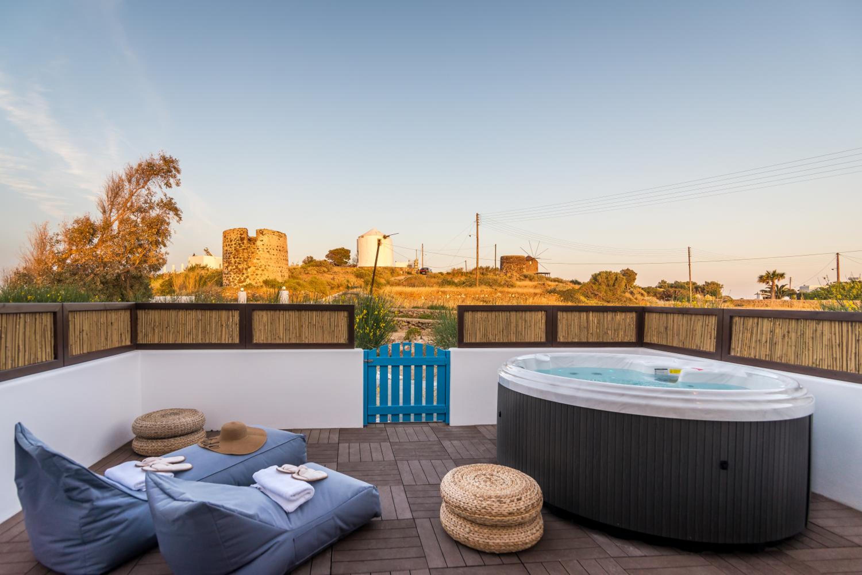 Eiriana Luxury Suites 49/60