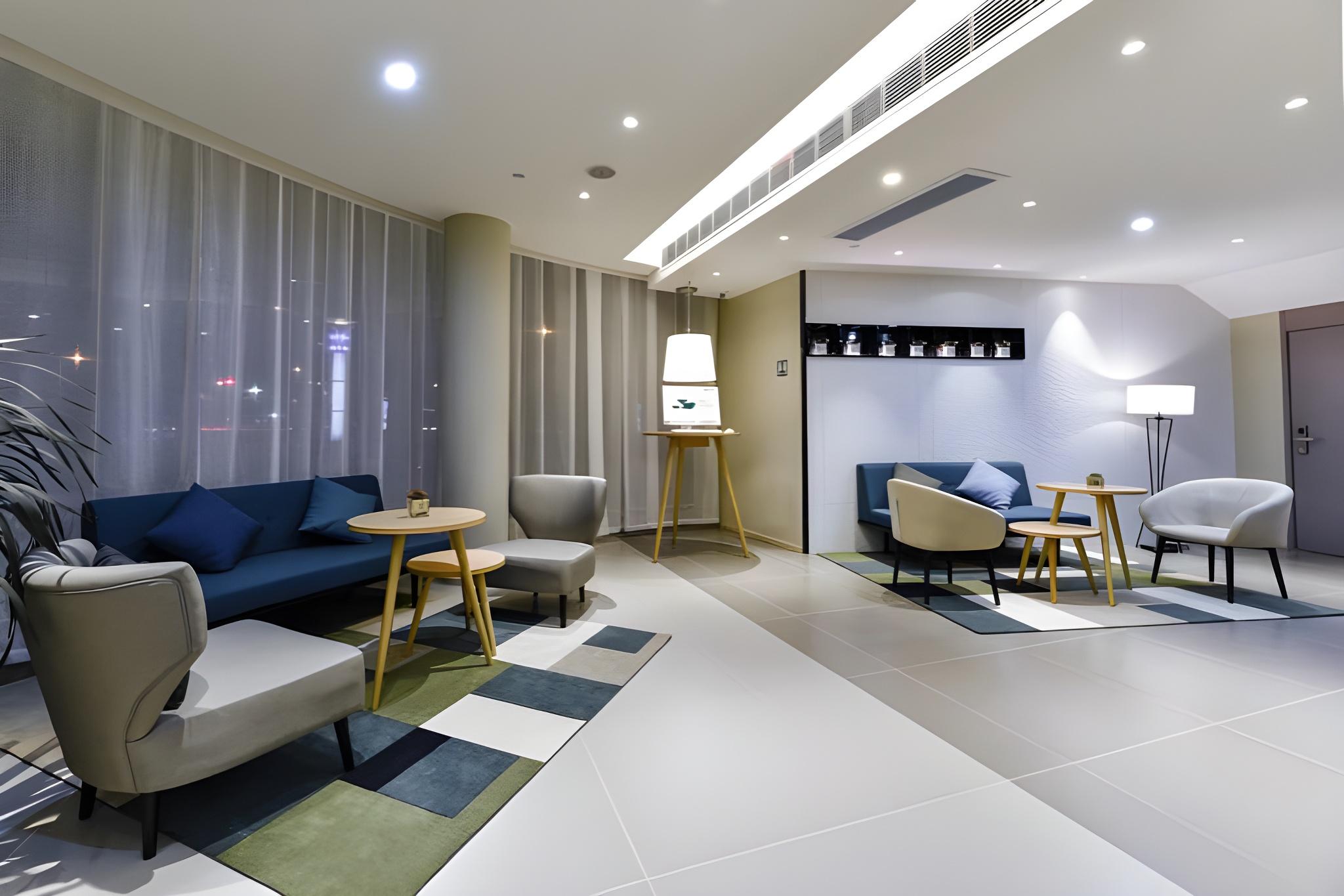 Homeinn Selected (Wuxi Anzhen East High-speed Railway Station) 18/36