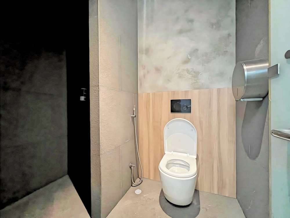 Futura Boutique Hostel 69/70