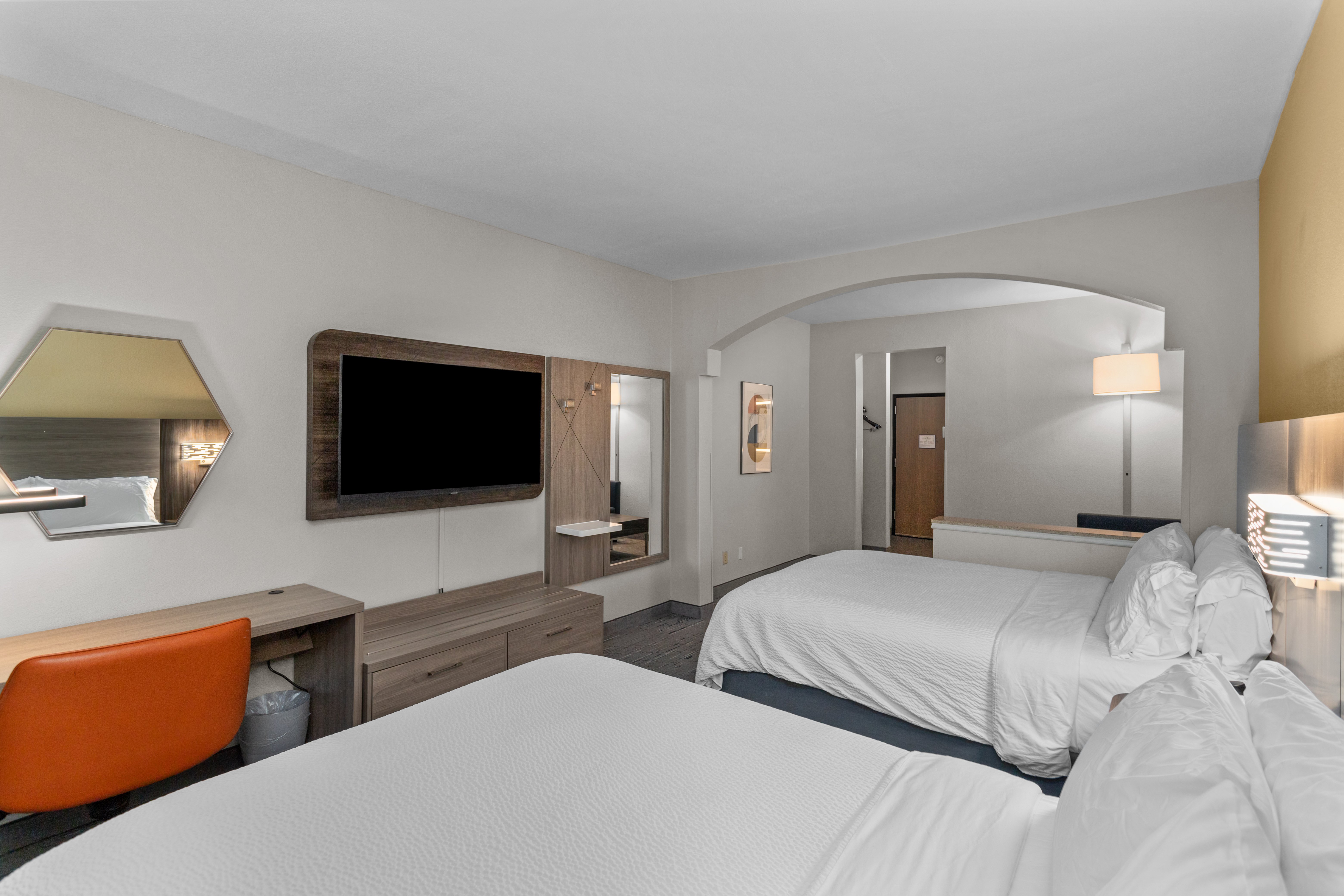Holiday Inn Express Crockett 28/67