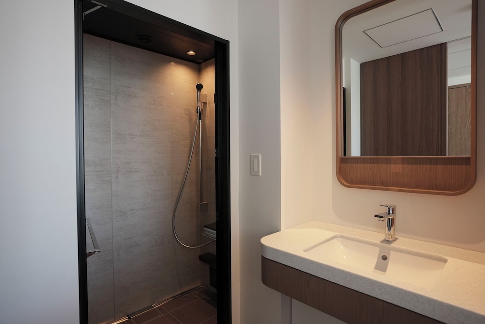 CINQS Hotel 46/50