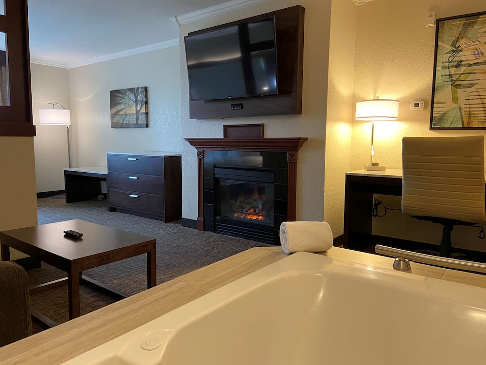 Best Western Premier Bridgewood Resort Hotel 33/60