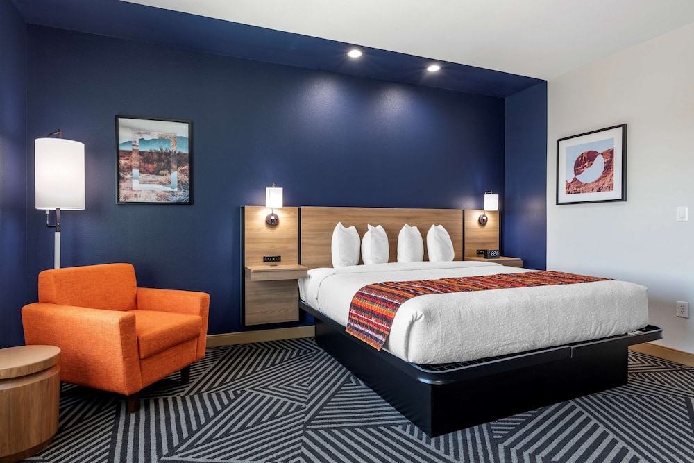 STANDARD, KING BED