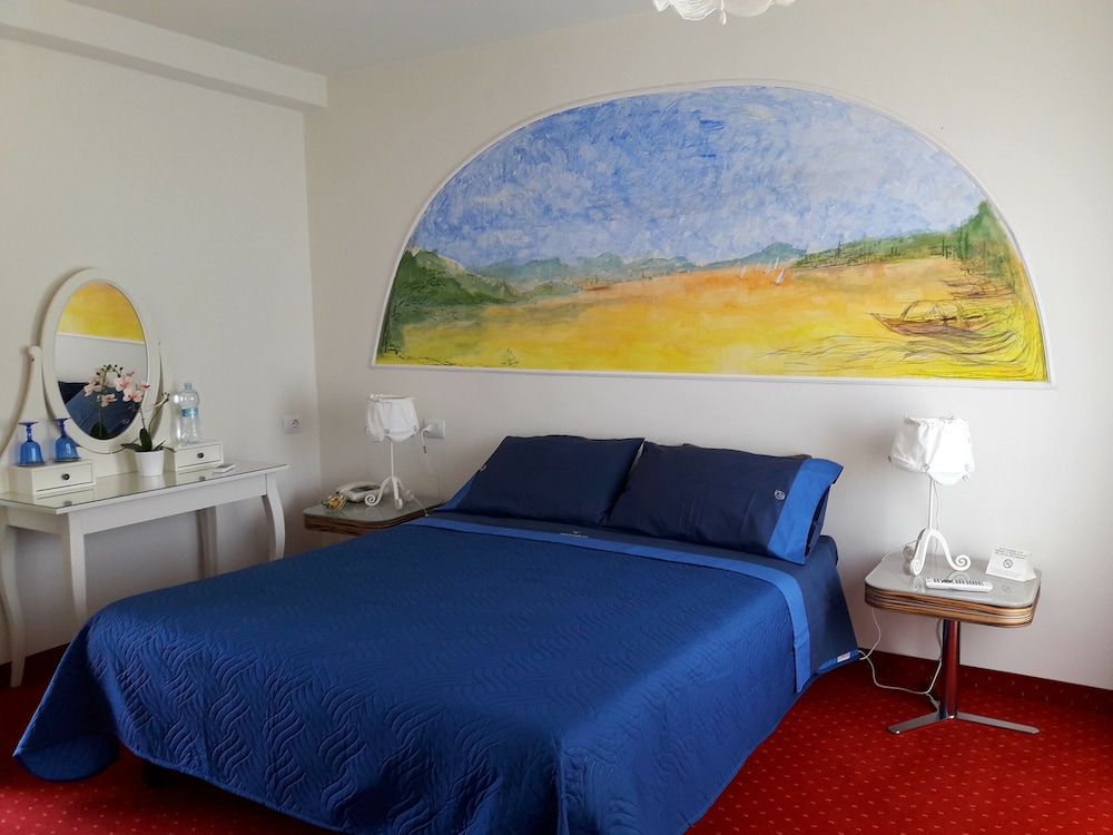Hotel Resort Nautilus 12/50
