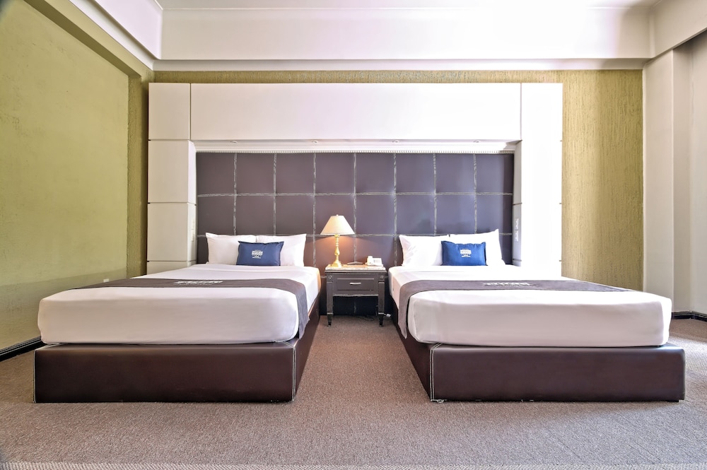 EXECUTIVE, DOUBLE BED