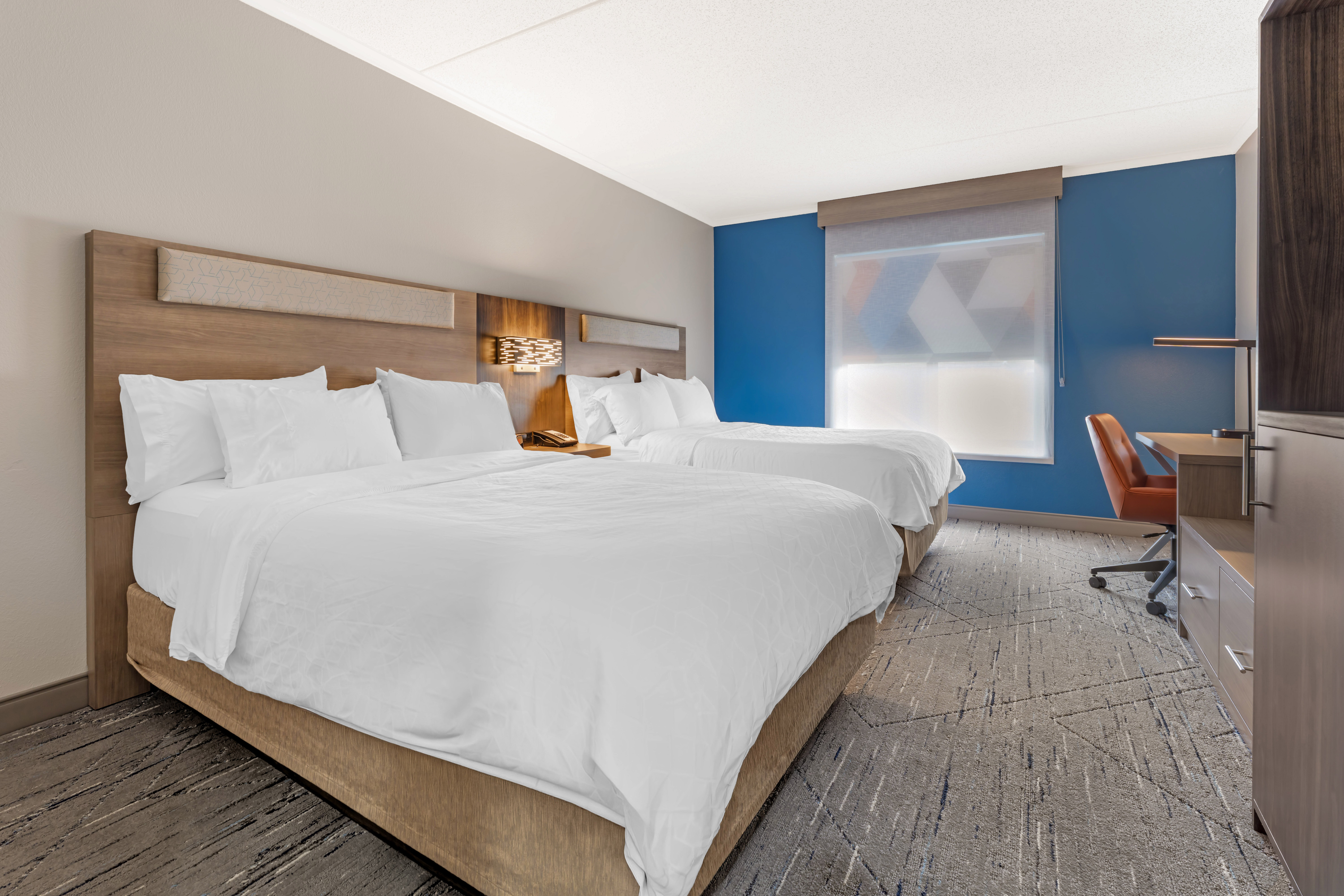 Holiday Inn Express Breezewood 26/67