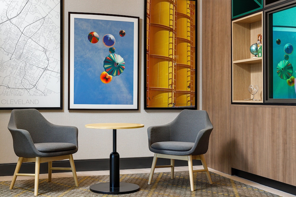 Holiday Inn Cleveland 50/60