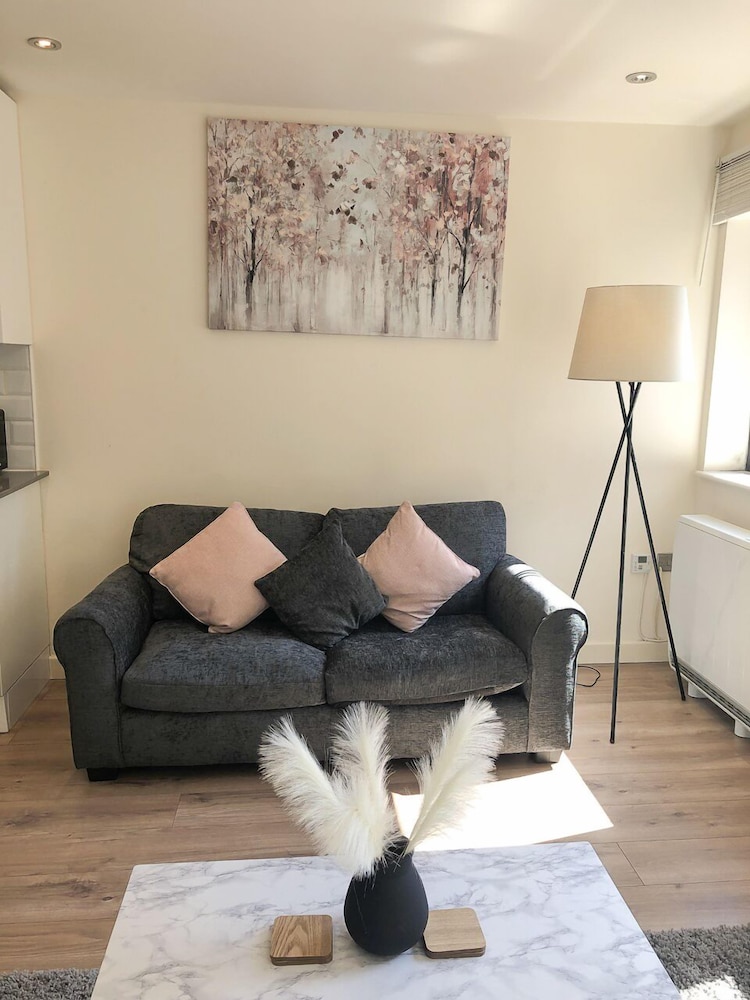 Morland House 29/50