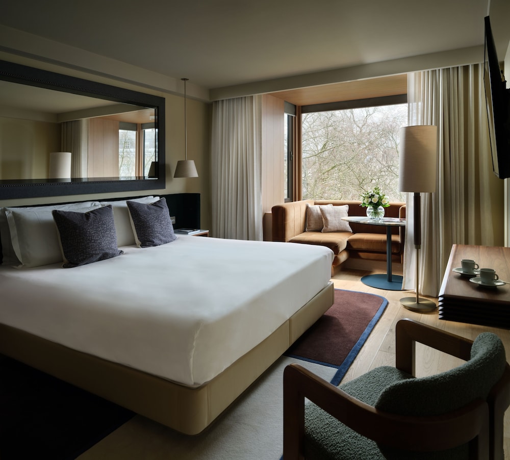 PREMIUM, KING BED