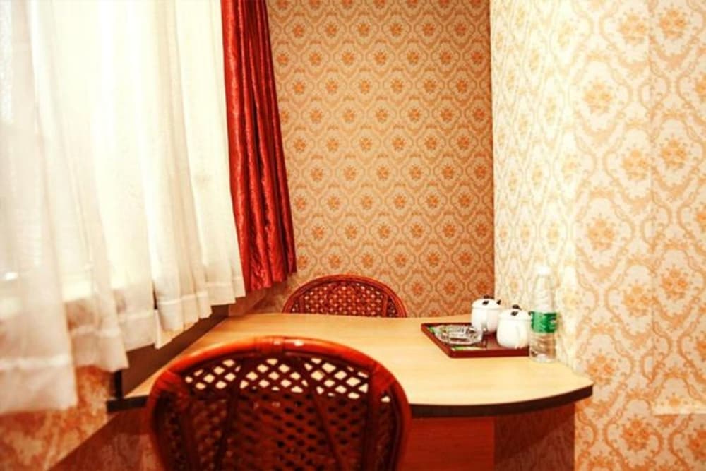 Panda Prince Hotel (Chengdu Xinhua Park) 5/44