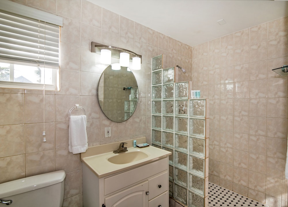 Grace Bay Beach Ocean Villas 50/50