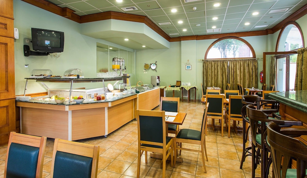 Paradise Inn 39/50