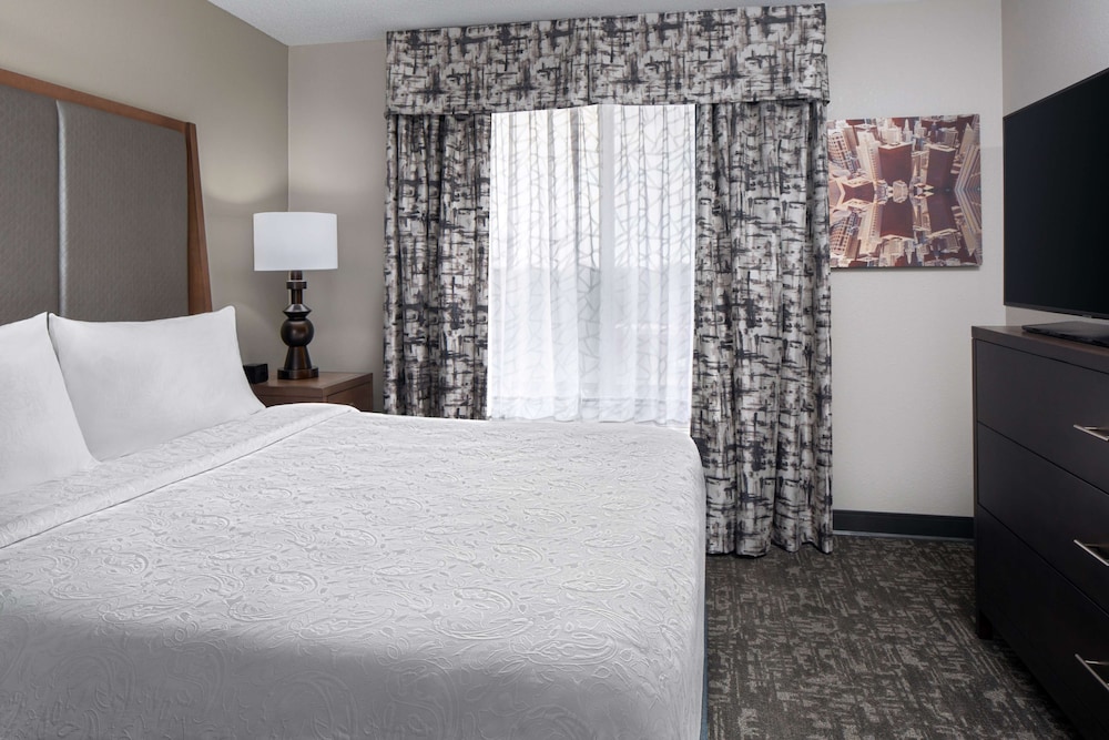 Homewood Suites by Hilton Orland Park 12/39