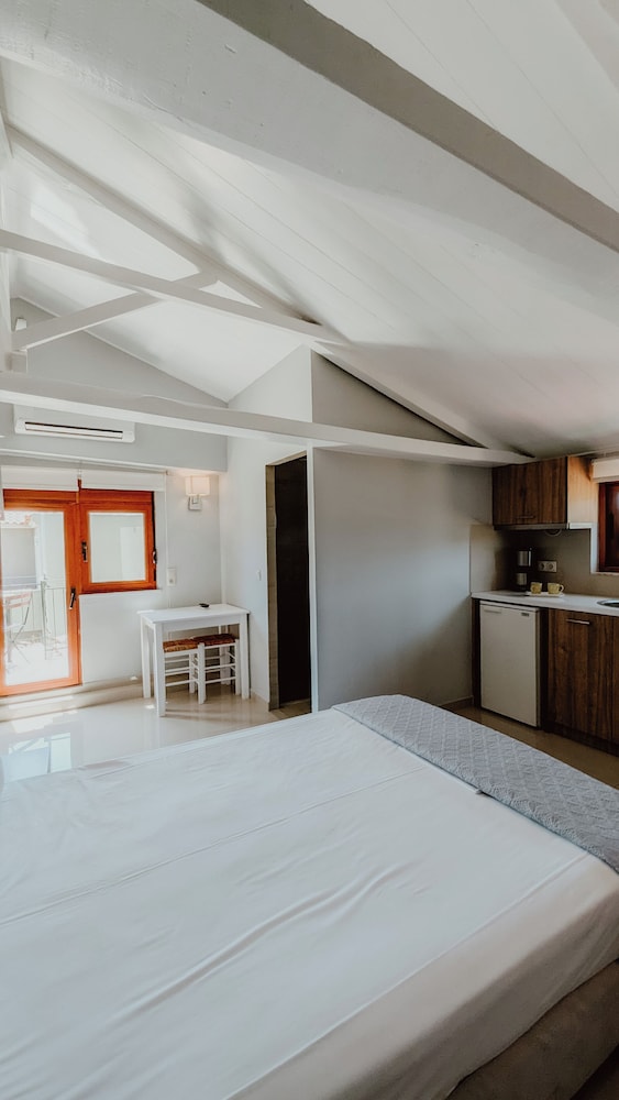 SUPERIOR, ATTIC