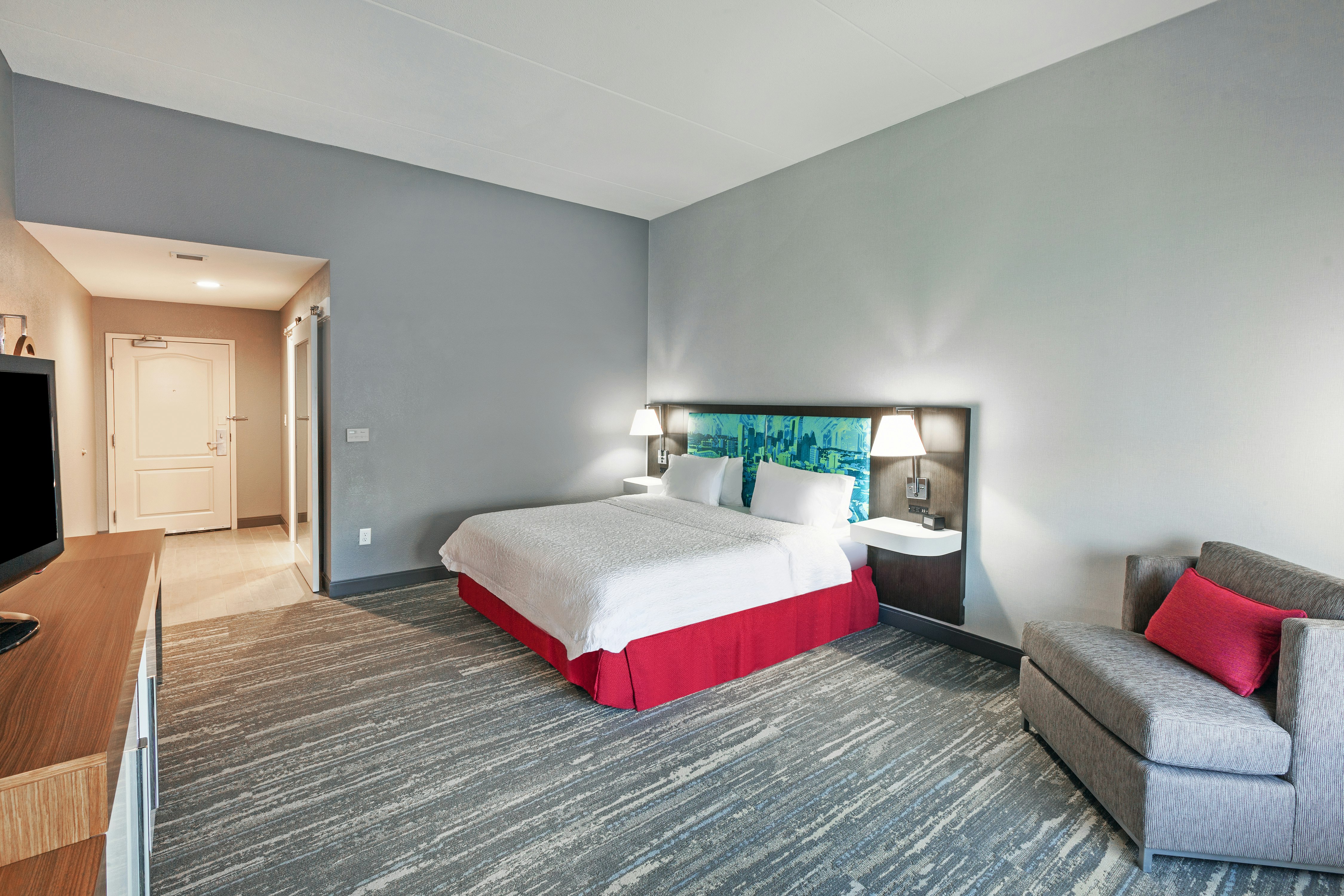 ROOM, KING BED, ACCESSIBLE