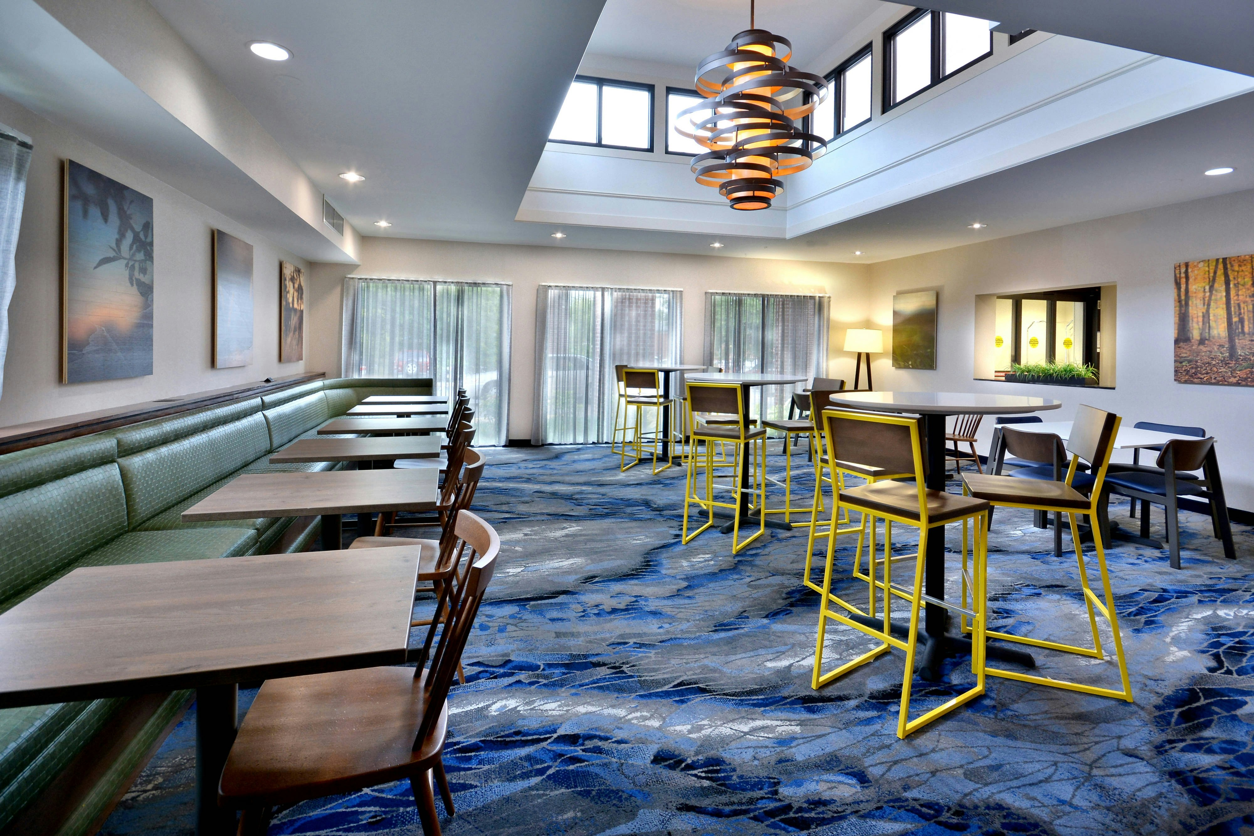 Fairfield Inn Suites By Marriott Charlottesville North 8/12