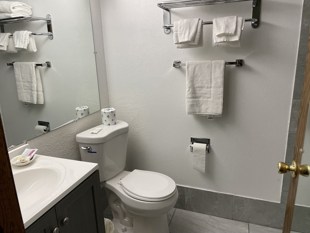 Heritage Inn Hotel 19/23