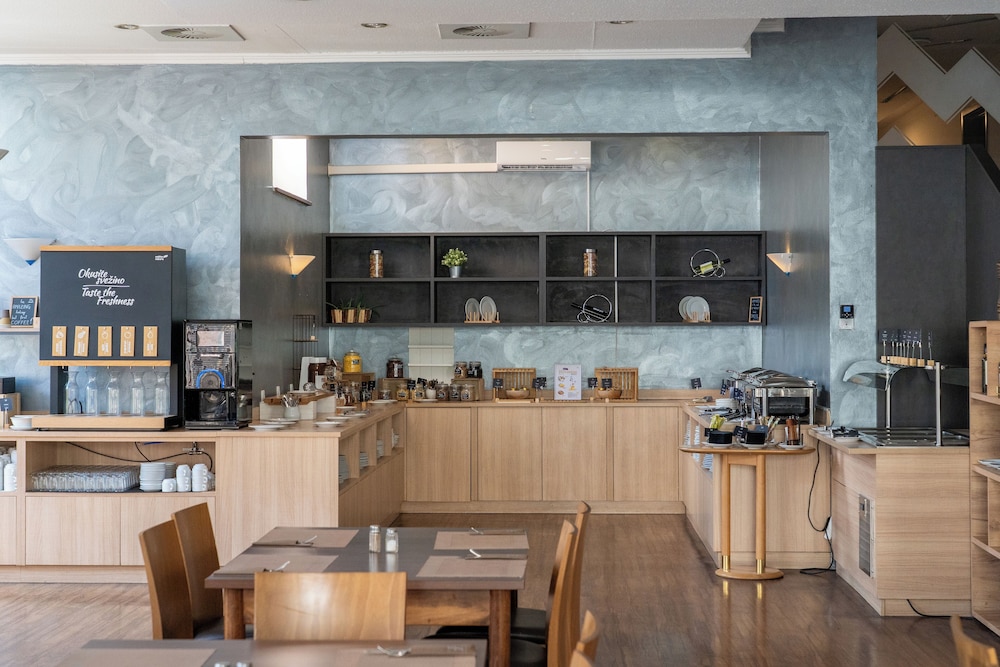 Hotel Piramida 33/51