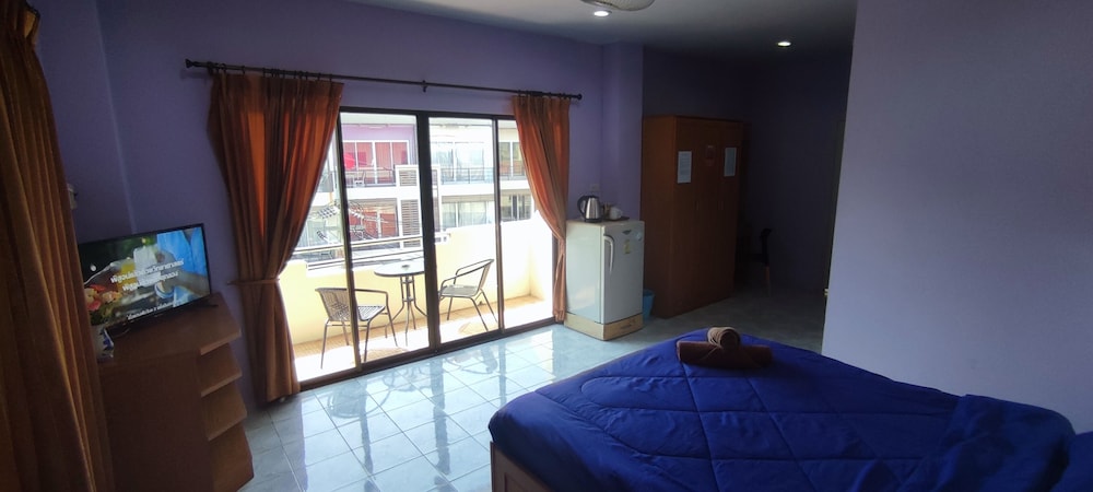 Travellers Rest Hotel 27/40