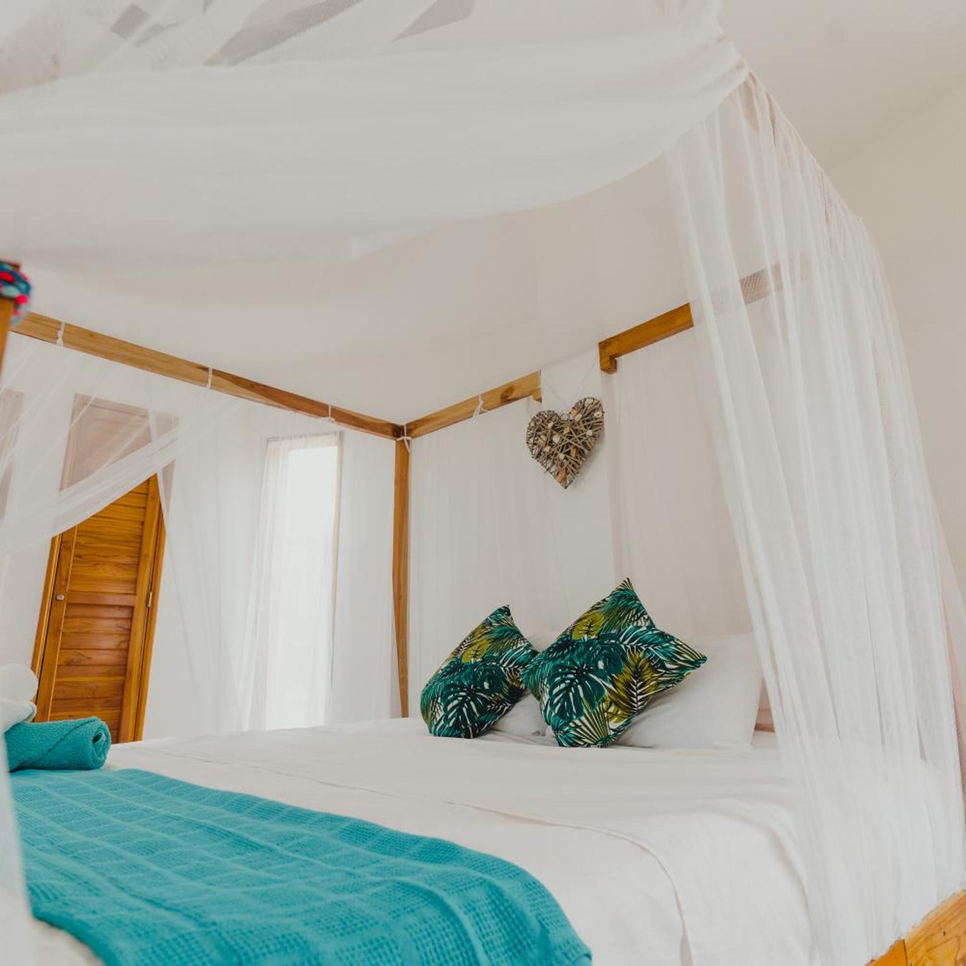 Uuttaaka Eco-Hotel 11/50