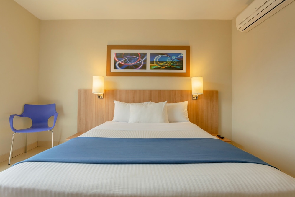 City Express by Marriott San Jose Costa Rica 15/50