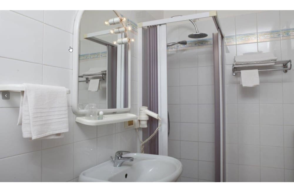 Donatello Hotel 8/42