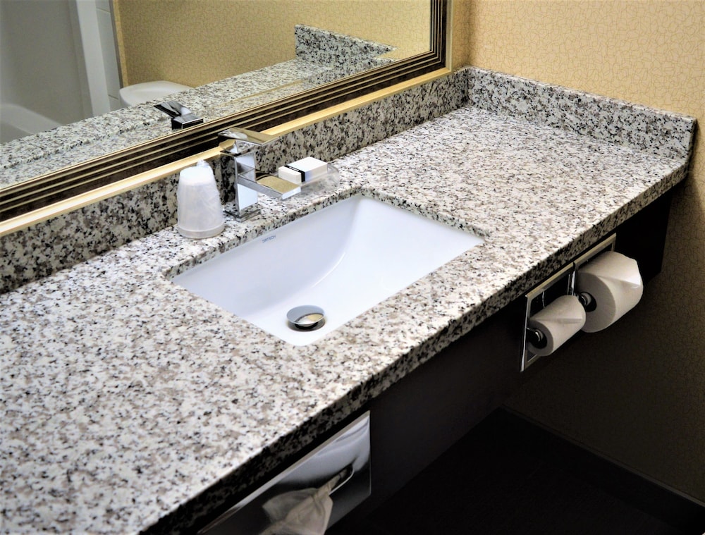 Sigma Inn & Suites Melville 25/28