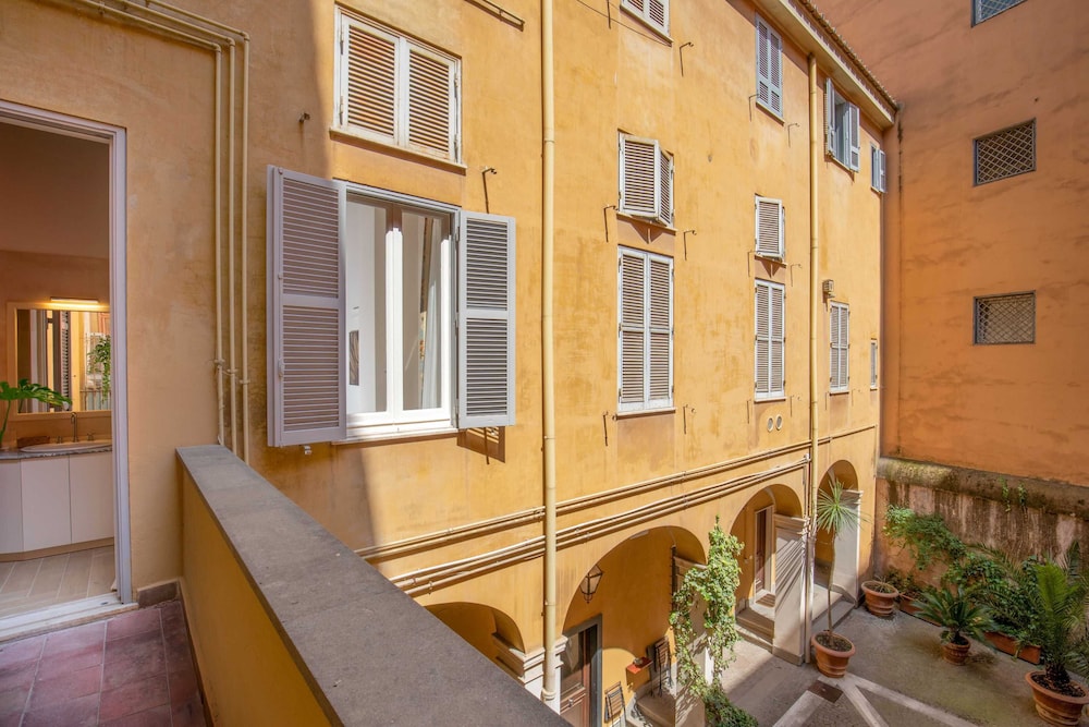 Hotel Condotti 4/63