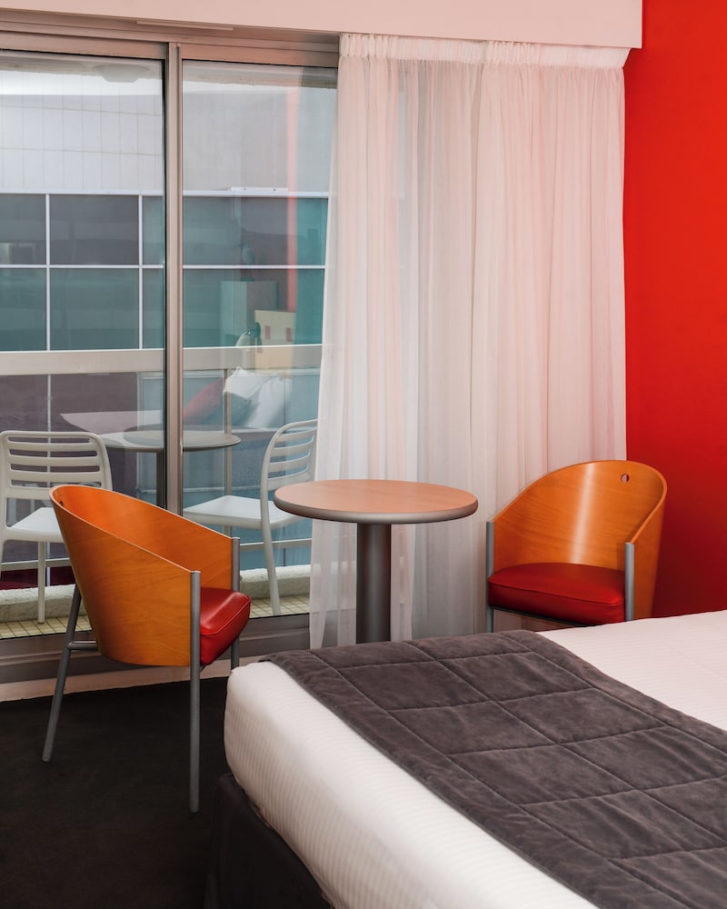 Kyriad Prestige Les Sables D Olonne Plage Centre Des Congres 40/65
