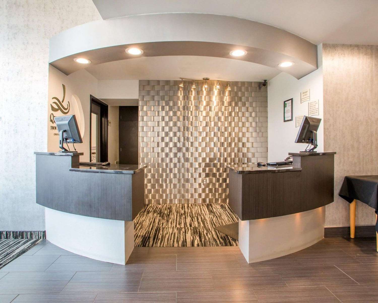 凯艺酒店and套房酒店北Polaris(Quality Inn and Suites North Polaris) 图片4