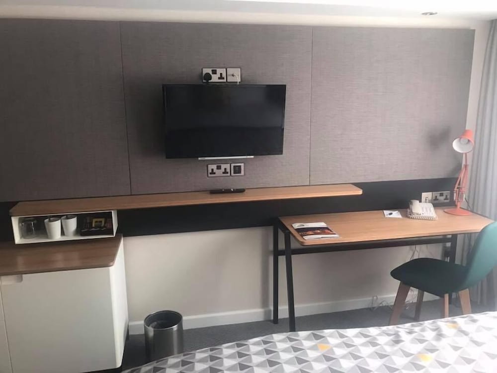 Holiday Inn South Normanton M1 Jct 28 64/83