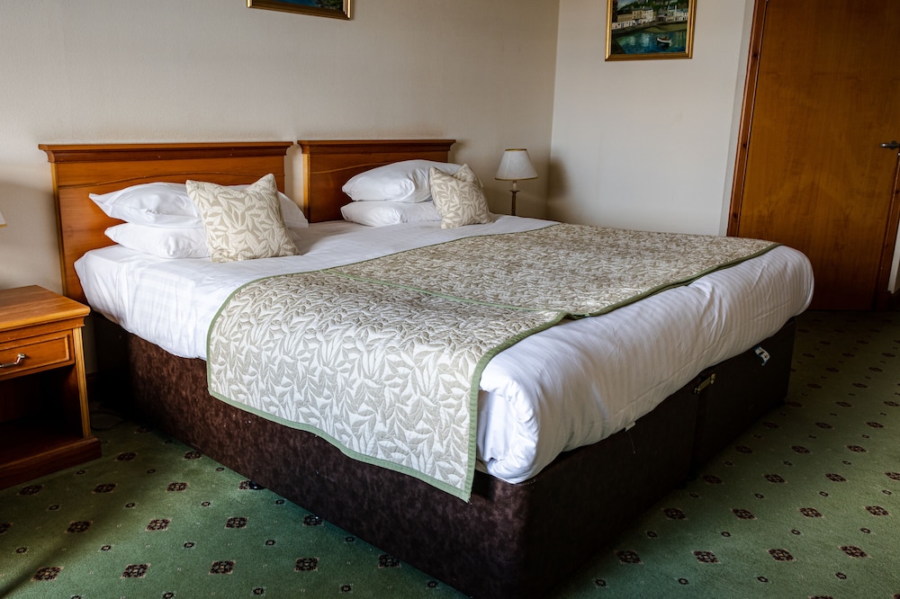 North West Castle Hotel 12/50