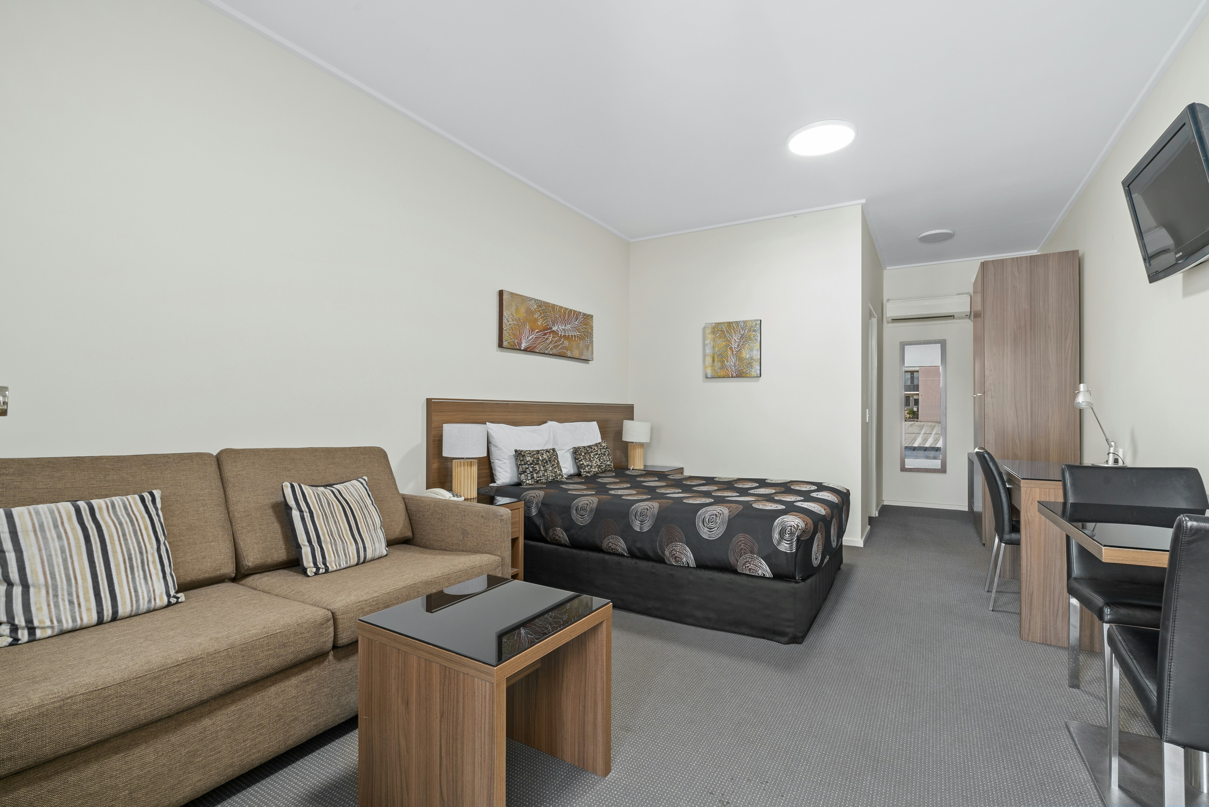 Sherbourne Terrace Hotel 22/39