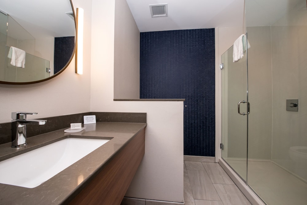جناح بسرير كينج لذوي الإعاقة، Fairfield Inn & Suites by Marriott Fort Worth Southwest at Cityview 3/3