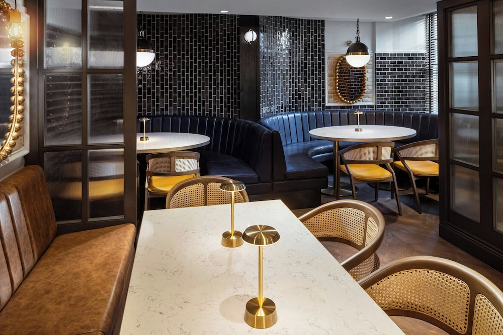 Courtyard by Marriott Edinburgh 47/64